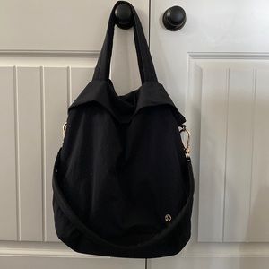 Lululemon On my level bag 30L 1.0 in black.
